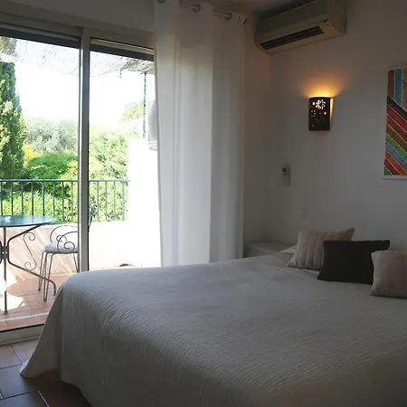 Hotel La Bastide De Biot